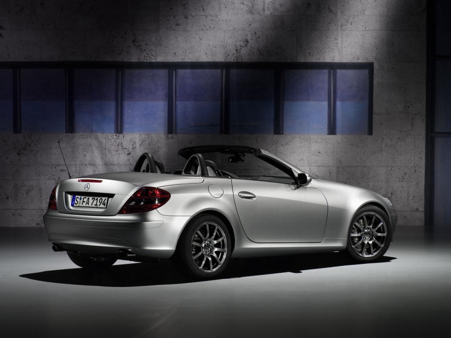  Mercedes-Benz SLK-Class Edition 10 2008 года  (фото 7 из 11)